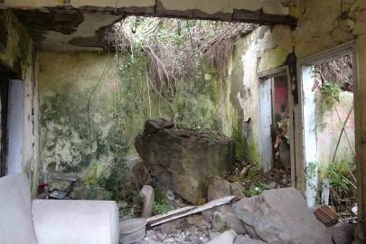 17 yıldır kaya düşmesi riski altındaki mahalleye ‘3 boyutlu’ müdahale