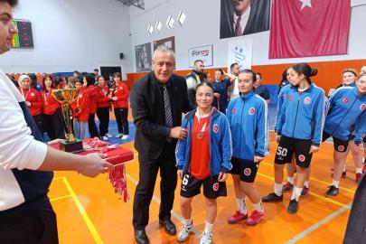 2025-2026 Okul Sporları Genç Kızlar Futsal Müsabakaları tamamlandı