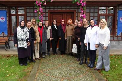 Acılarını üreterek unutuyorlar