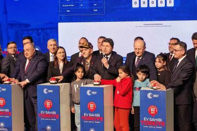 Adalet Bakanı Yılmaz Tunç, memleketinde TOKİ kurasına katıldı