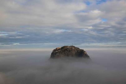 Afyonkarahisar’ın sis altındaki görüntüsü mest etti