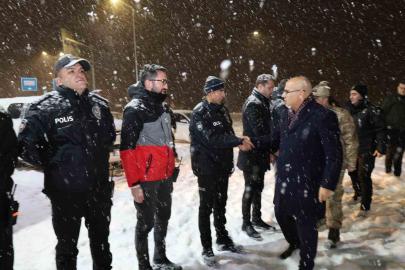 Ağrı Valisi Koç’tan yılın son gününde kurum ziyaretleri