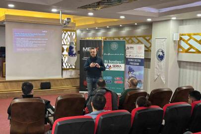 Ağrı’da basın mensuplarına yönelik yapay zekâ destekli medya uzmanlığı eğitimi başladı