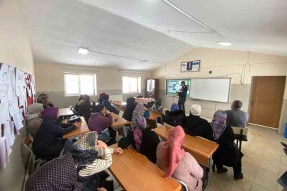 Akyaka’da annelere narkotik eğitimi