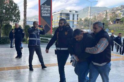 Alanya’da bıçak ve zincirlerin kullanıldığı kavgaya 3 tutuklama