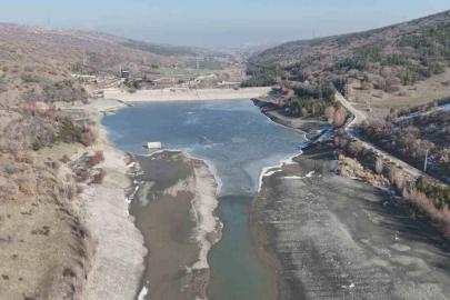 Ankara’da su isyanı: Kesinti bitmiyor, akan su çamur gibi