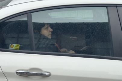 Annesi Rus yüzücüyü teşhis etti, gözyaşlarına boğuldu