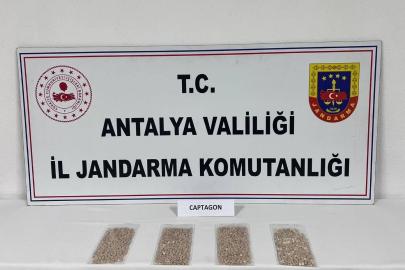 Antalya’da 6 bin 56 adet uyuşturucu hap ele geçirildi