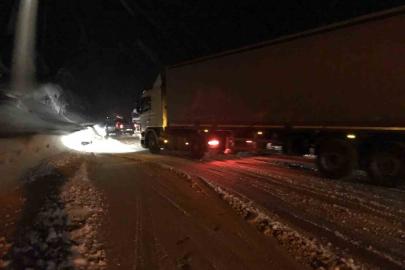 Antalya’da bin 825 rakımlı Alacabel’de kar yağışı başladı