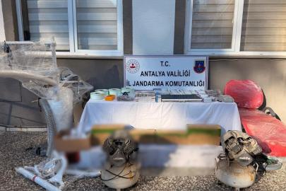 Antalya’da diplomasız kaçak diş tedavisi yapan şüpheliye operasyon
