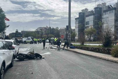 Antalya’da hafif ticari araç motosikletle çarpıştı: 1 ölü