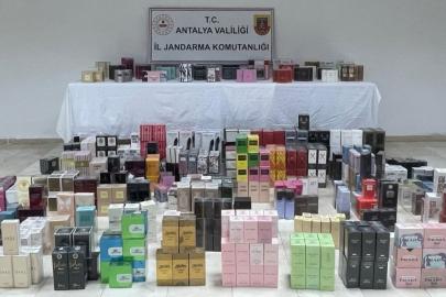 Antalya’da jandarmadan kaçak parfüm operasyonu