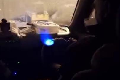 Araç içerisinde pürmüzle ısınmaya çalıştılar