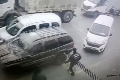 Araç muayene istasyonunda kaza: 3 araç hasar gördü