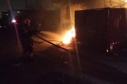 Arsuz’da müstakil evden alevler yükseldi