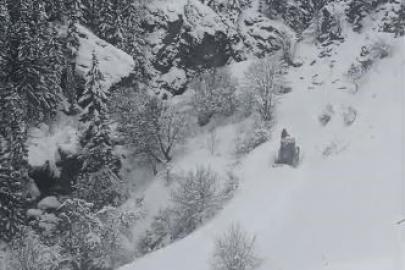 Artvin’de kar ulaşımı vurdu: 120 köy yolu kapalı