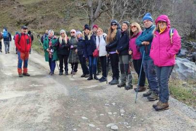 Asmasu Şelalesi’ne yürüdüler