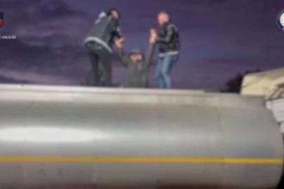 Atık tankeri içinde 32 düzensiz göçmen yakalandı: 4 organizatör tutuklandı