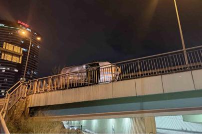 Avcılar E-5 yan yolda kaza: 2 yaralı