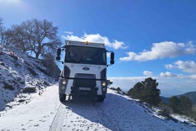 Aydın Büyükşehir Belediyesi’nden Paşa Yaylası’nda tuzlama çalışması
