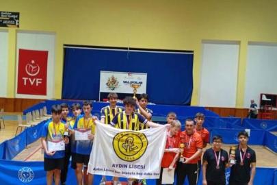 Aydın Lisesi Masa Tenisi Turnuvası’nda şampiyonu oldu