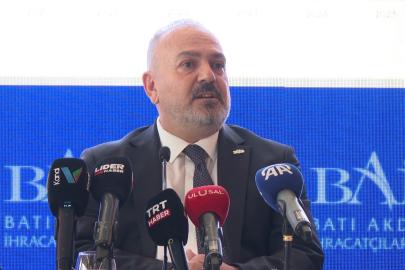BAİB Başkanı ihracat toplantısında rahatsızlanıp sözlerini yarıda kesmek zorunda kaldı