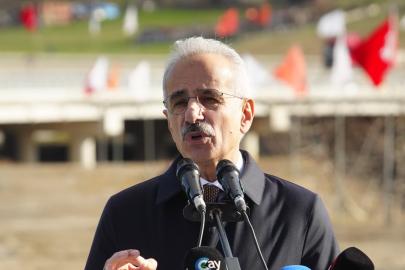 Bakan Uraloğlu: "Hızlı tren projesi tamamlandığında Ankara-Samsun arası 2,5 saate düşecek"