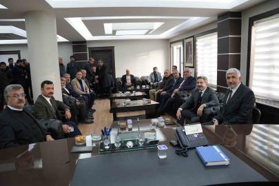 Bakan Yardımcısı Aydın, Belediye Başkanı Hallaç ile bir araya geldi
