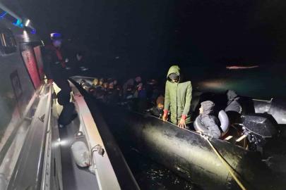 Balıkesir açıklarında 3’ü çocuk 29 göçmen yakalandı