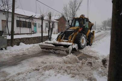 Balıkesir Büyükşehir Belediyesinden karla mücadele çalışmaları