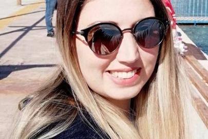 Balkonda kalp krizi geçiren genç kadın kurtarılamadı