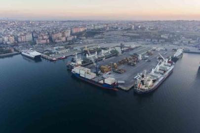 Bandırma Limanı’nda 2025’te dış ticaret hacmi 2,2 milyar doları aştı