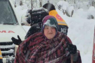 Bartın’da kar kalınlığı 120 santimetreyi aştı