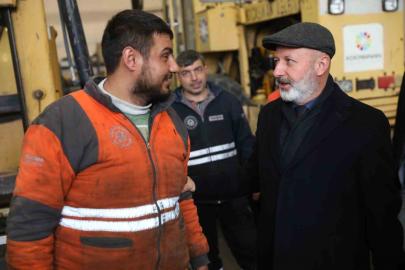 Başkan Çolakbayrakdar: "Şehrimizin ihtiyaçlarını fabrika gibi çalışan kendi atölyelerimizde üretiyoruz"