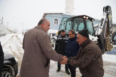 Başkan Sandıkçı: "Karla mücadele çalışmalarına aralıksız devam ediyoruz"
