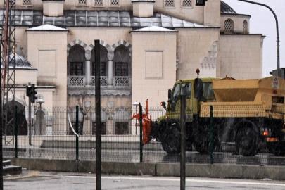 Başkentte kar ve karla karışık yağmur etkili oldu