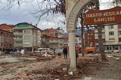 Bastoncular Çarşısı eski terminal alanına taşındı
