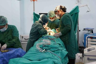 Batman’da Ağız ve Diş Sağlığı Hastanesinde bir ilk: Alt çene kırığı başarıyla tedavi edildi