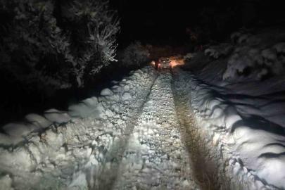 Batman’da kapalı yol açıldı, 14 yaşındaki Gülsüm sağlık ekiplerine ulaştırıldı
