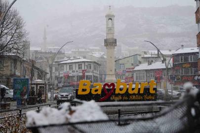 Bayburt’ta kar tatili bir gün daha uzatıldı