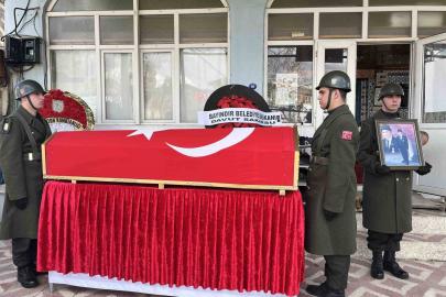 Bayındır Kıbrıs Gazisi’ni uğurladı