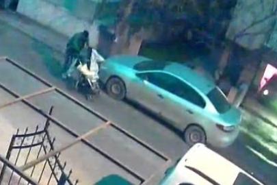 Bebek arabasıyla hırsızlık yapan şüpheli tutuklandı