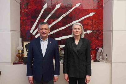 Belediye Başkanı Subaşı Genel Başkan Özgür Özel ile bir araya geldi