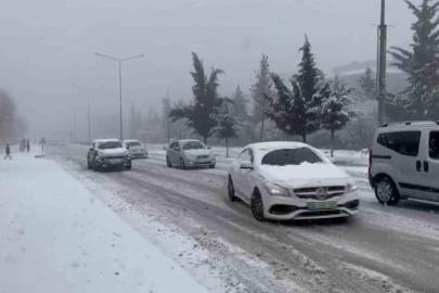 Besni’de kar yağışı hayatı olumsuz etkiledi