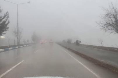 Besni’de yoğun sis ve sağanak etkili oldu