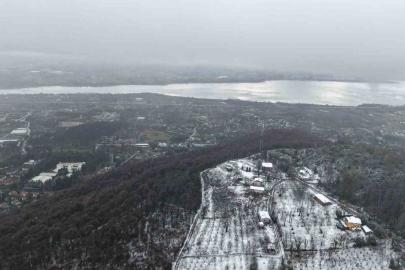Beyaz örtü Sapanca Gölü’nü besleyen derelere can oldu