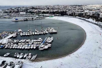 Beyaza bürünen Yeşilköy sahili havadan görüntülendi