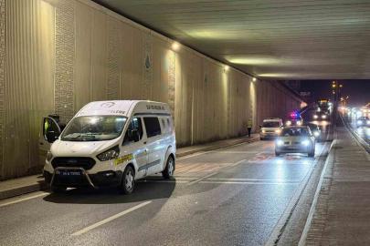 Beylikdüzü’nde yolun karşısına geçerken minibüsün çarptığı kadın öldü