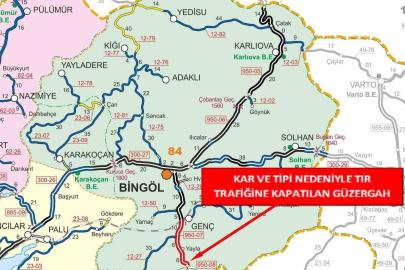 Bingöl’ün komşu 2 iline  tır  trafiği kapatıldı