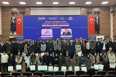 Biruni Üniversitesi, YÖK’ün ‘Bilim Kafe’ etkinlikleriyle 6 ilde gençlerle buluştu
